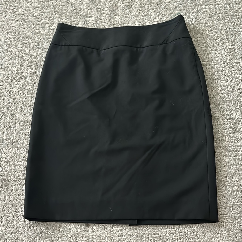 Black pencil skirt